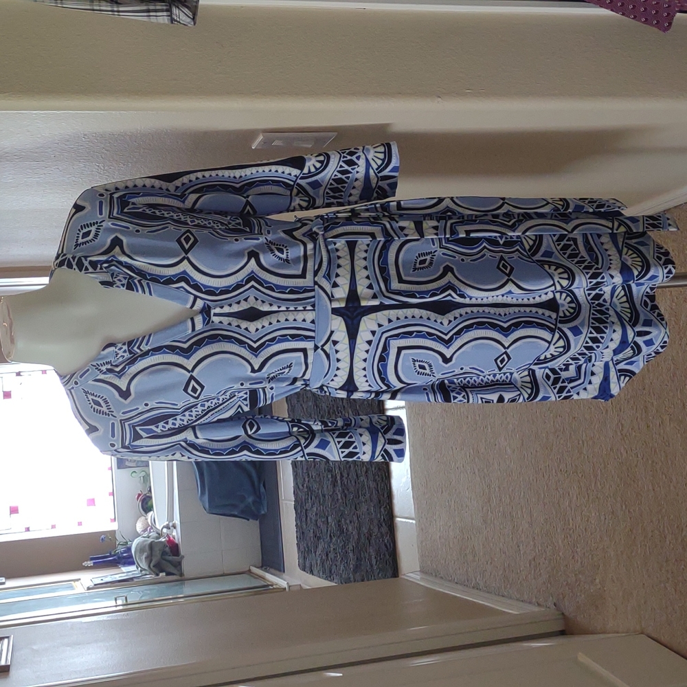 Inc blue print dress w/belt size 4